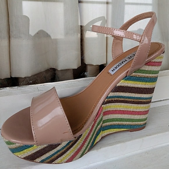 Steve Madden nude patent leather wedges - Picture 4 of 7